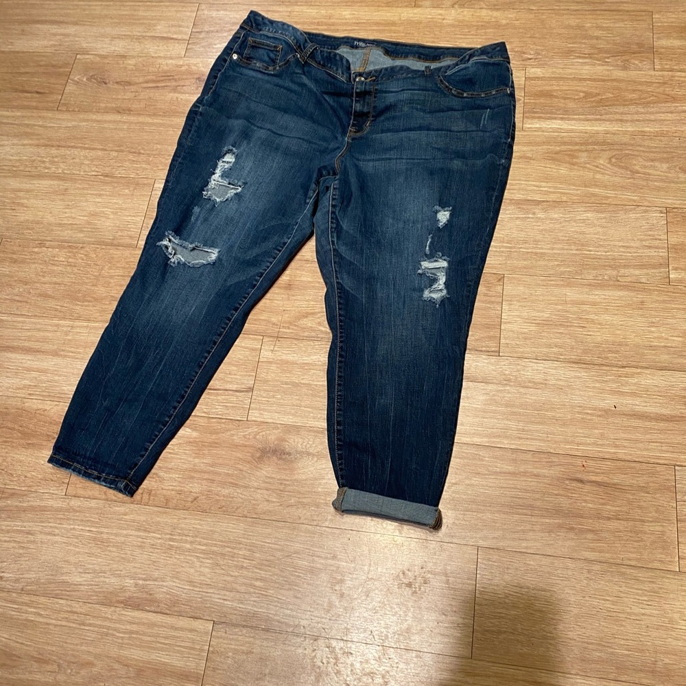 Ripped skinny jeans